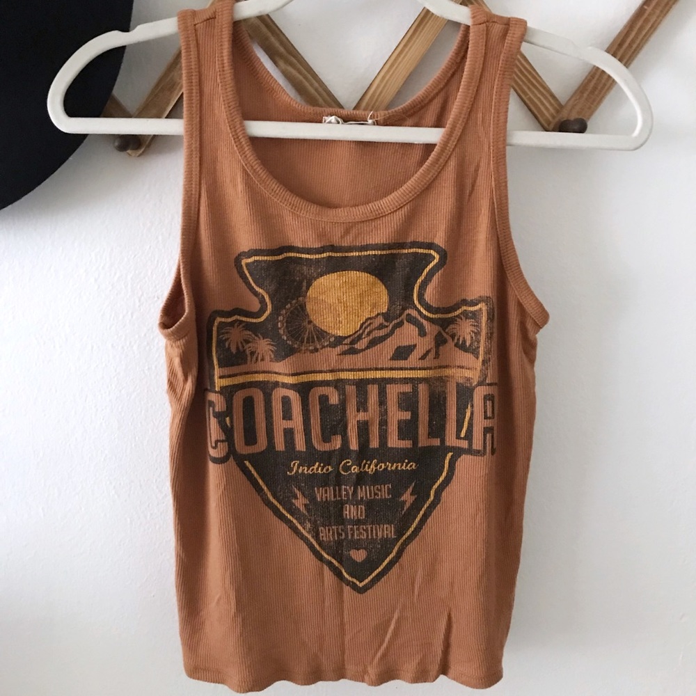Ribbed Coachella destination tank